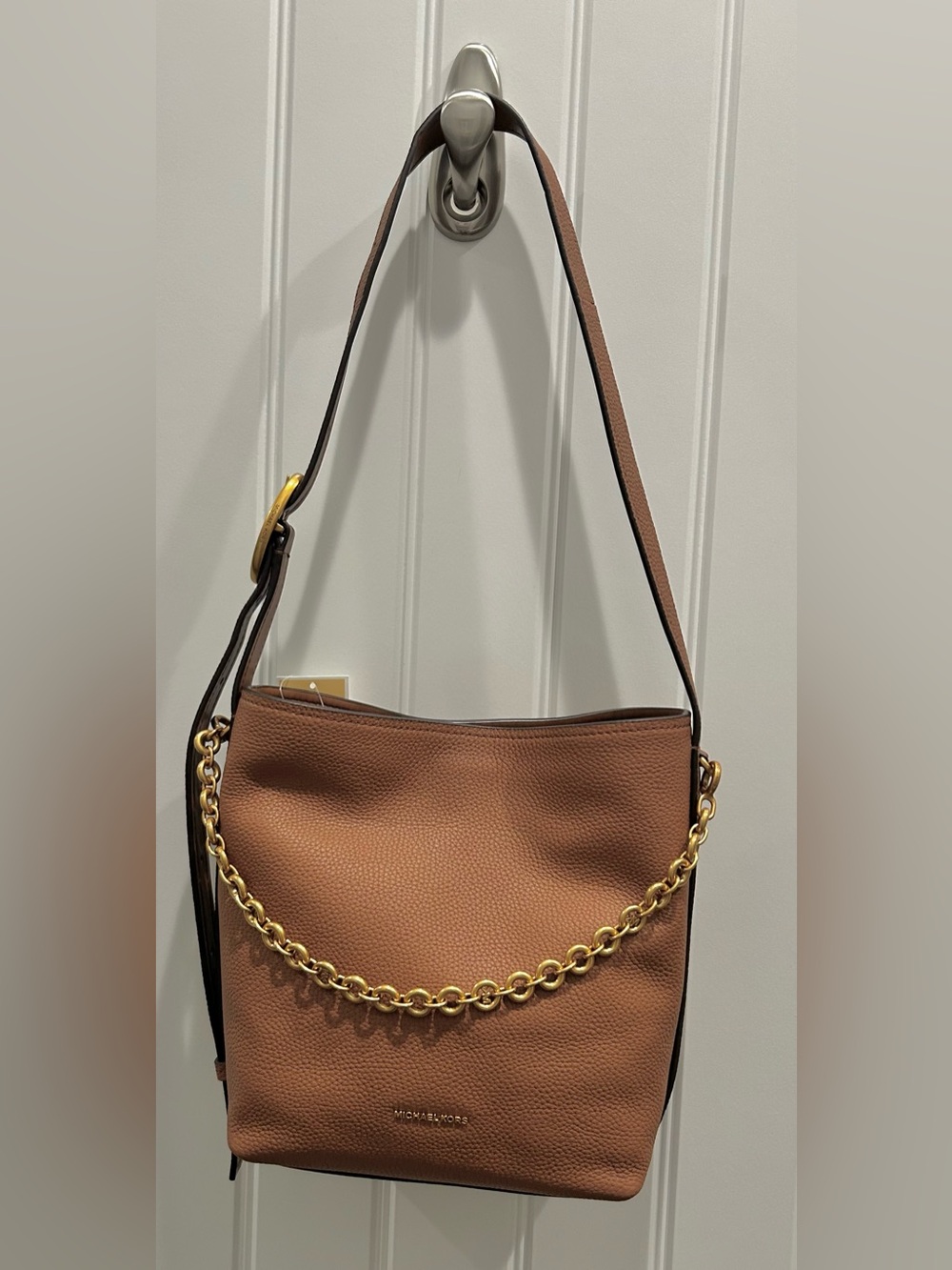Michael Kors Tan Pebbled Leather Shoulder Bag with Gold Chain